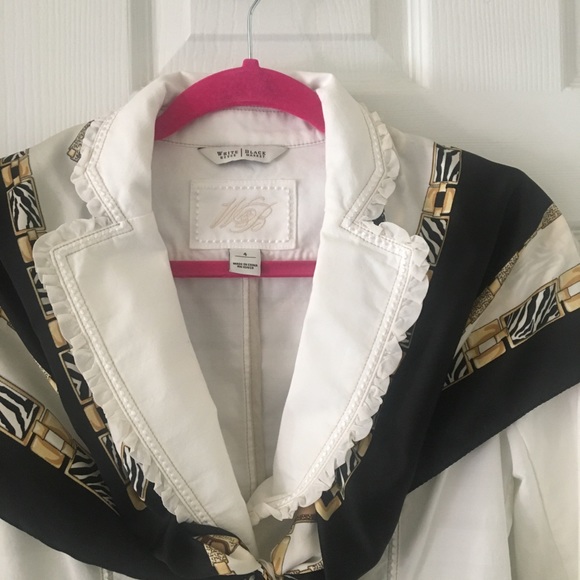 Blazer - Picture 6 of 6